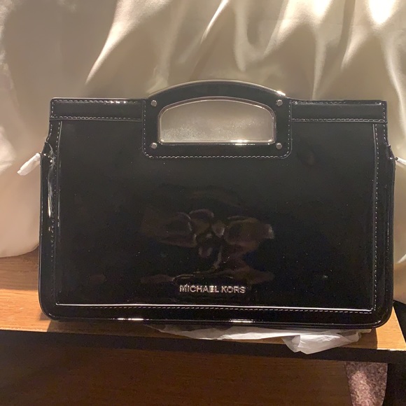 Michael Kors Hand Bags - Picture 2 of 6